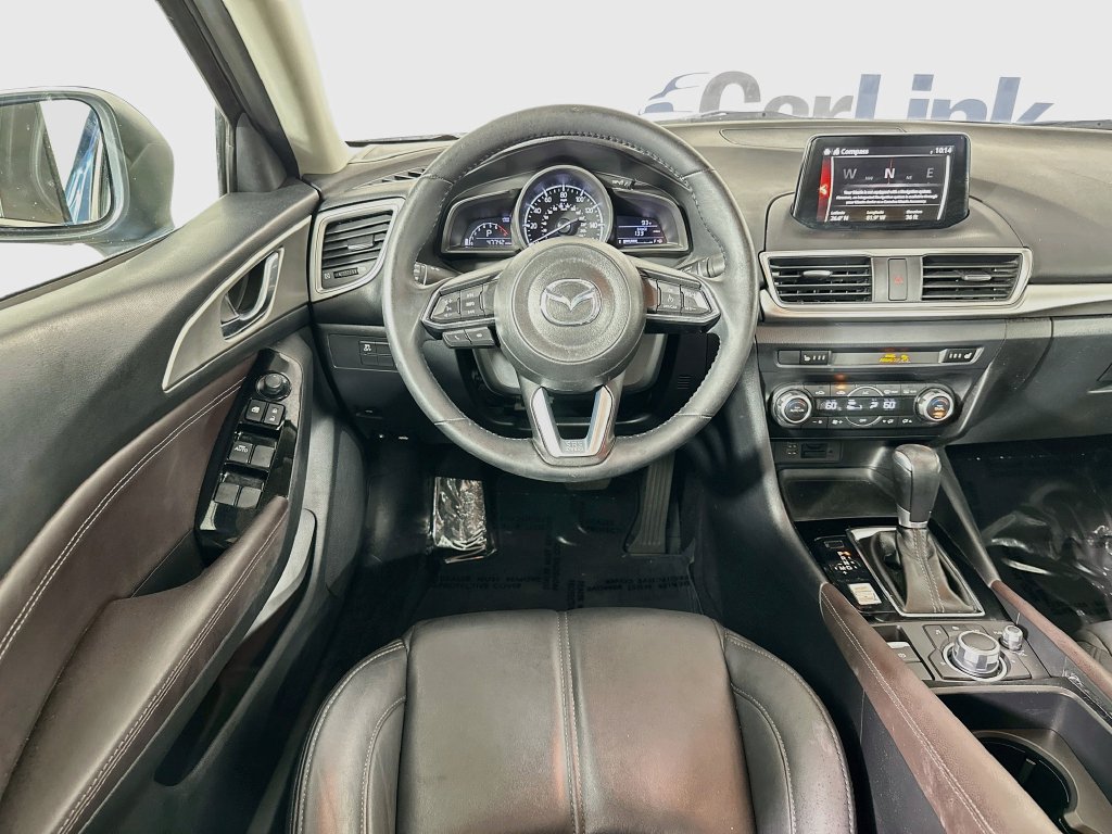Used 2018 MAZDA MAZDA3 Touring FWD image 27