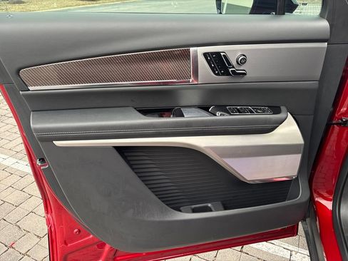 New 2026 Cadillac Vistiq Luxury image 13