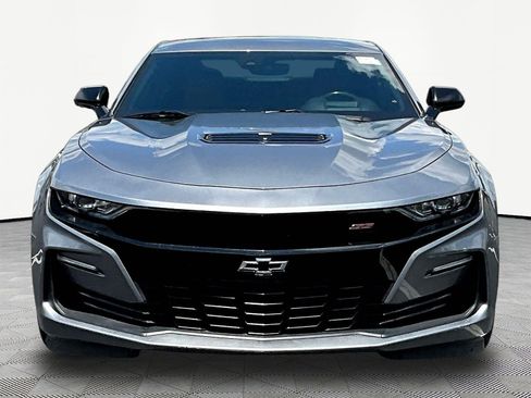 Used 2019 Chevrolet Camaro SS w/ Black Appearance Package RWD image 2