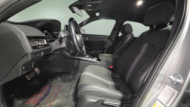 Used 2025 Honda Civic Sport image 30
