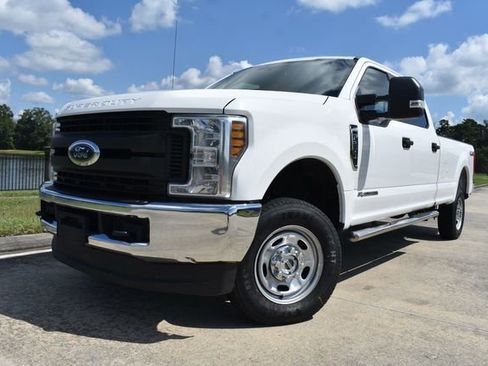 Used 2019 Ford F250 XL w/ Power Equipment Group image 5