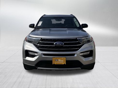 Certified 2024 Ford Explorer XLT w/ Equipment Group 202A AWD/4WD image 2