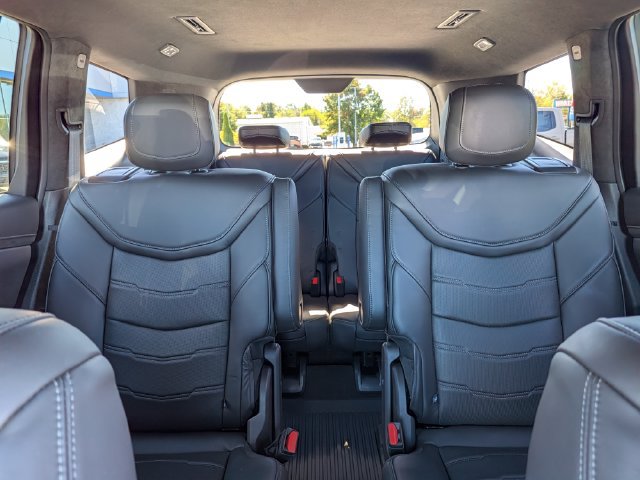 Used 2024 Cadillac XT6 Sport w/ Platinum Package AWD/4WD image 16