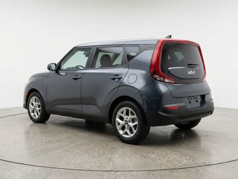 Used 2025 Kia Soul LX w/ LX Technology Package image 6