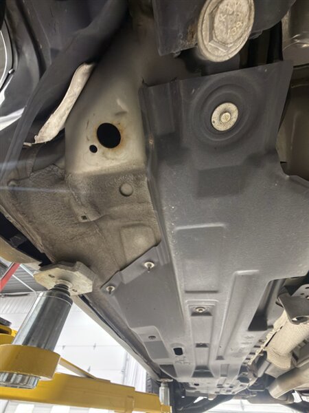 Used 2019 Jeep Cherokee Limited AWD/4WD image 23