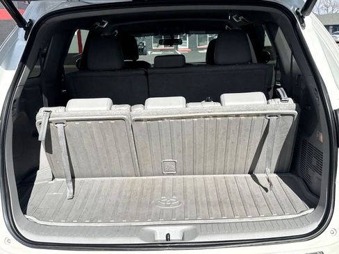 Used 2015 Toyota Highlander Plus AWD/4WD image 13