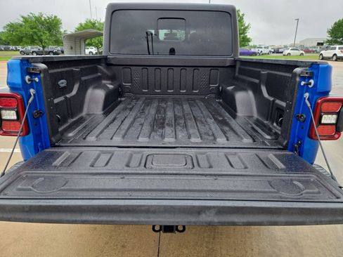 Used 2020 Jeep Gladiator Rubicon image 25