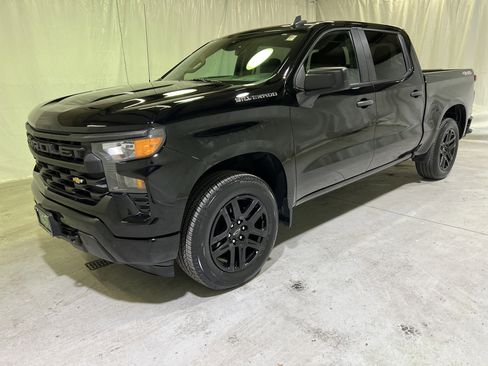 Used 2022 Chevrolet Silverado 1500 Custom image 6