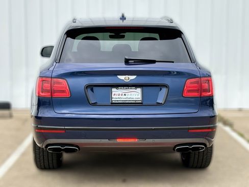 Used 2019 Bentley Bentayga image 6