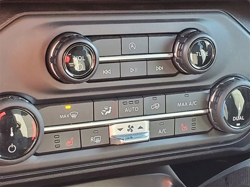 Used 2022 Ford Bronco Big Bend image 20