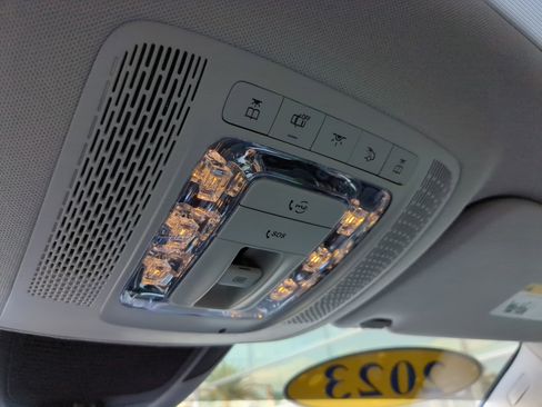 Used 2023 Mercedes-Benz GLS 580 4MATIC image 20