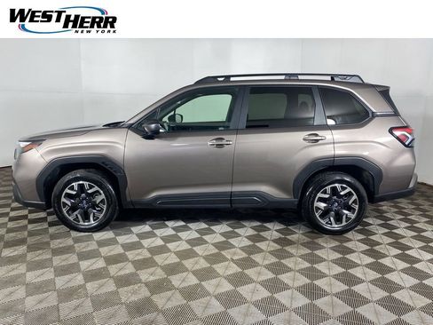 Used 2025 Subaru Forester Premium AWD/4WD image 25