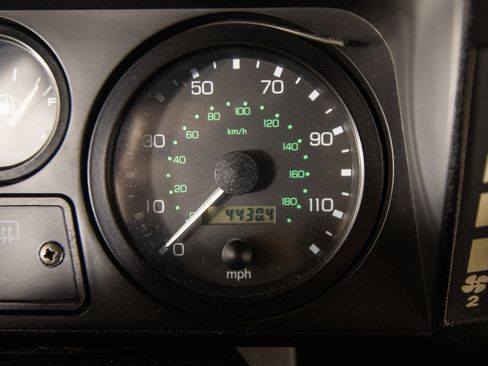 Used 1997 Land Rover Defender 90 AWD/4WD image 45