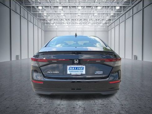 Used 2023 Honda Accord Sport image 4