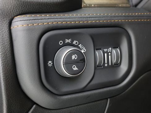 Used 2024 RAM 3500 Limited w/ Towing Technology Group AWD/4WD image 26
