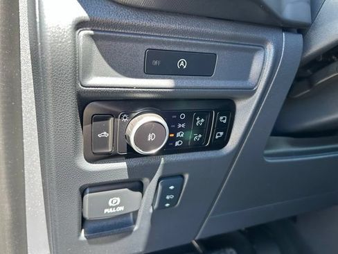 Used 2025 Ford F150 Lariat AWD/4WD image 28