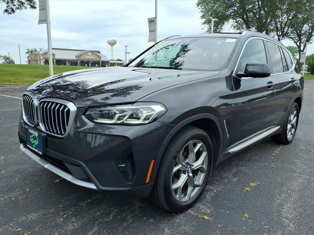 Used 2024 BMW X3 xDrive30i w/ Convenience Package AWD/4WD image 3