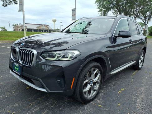 Used 2024 BMW X3 xDrive30i w/ Convenience Package AWD/4WD image 3
