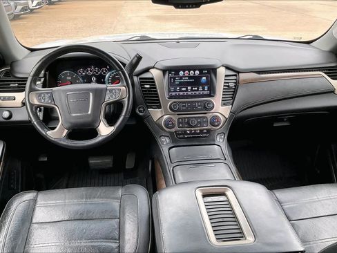 Used 2018 GMC Yukon XL Denali image 14