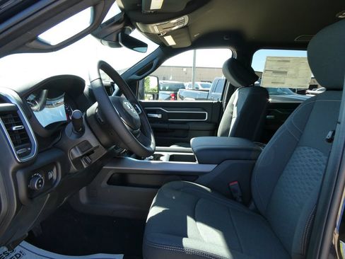 New 2026 RAM 2500 Big Horn AWD/4WD image 17