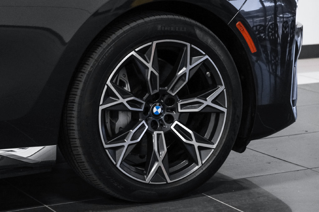 Used 2024 BMW i7 xDrive60 AWD/4WD image 66