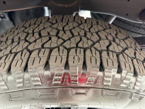 Used 2025 Chevrolet Silverado 2500 Custom w/ Custom Value Package RWD image 11