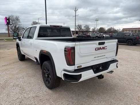 New 2026 GMC Sierra 2500 AT4 image 4