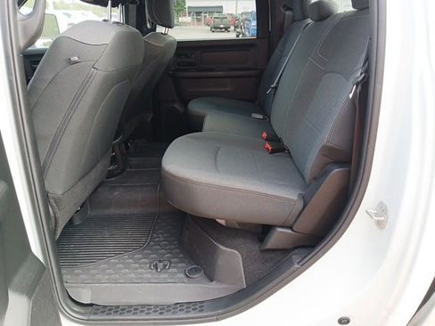 Used 2024 RAM 3500 Tradesman w/ Chrome Appearance Group image 34