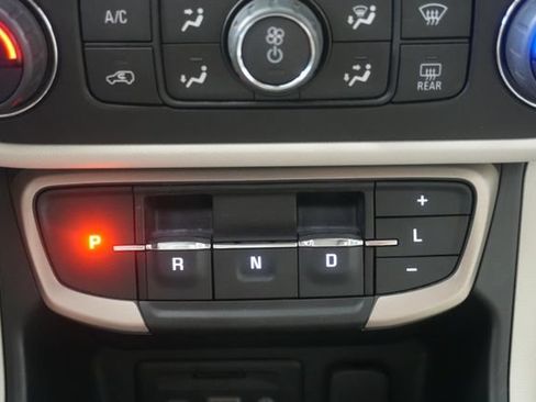 Used 2022 GMC Terrain Denali w/ Denali Premium Package AWD/4WD image 18