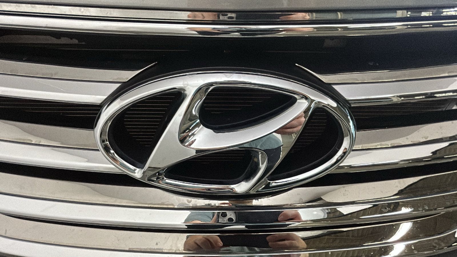 Used 2014 Hyundai Santa Fe Limited FWD image 10