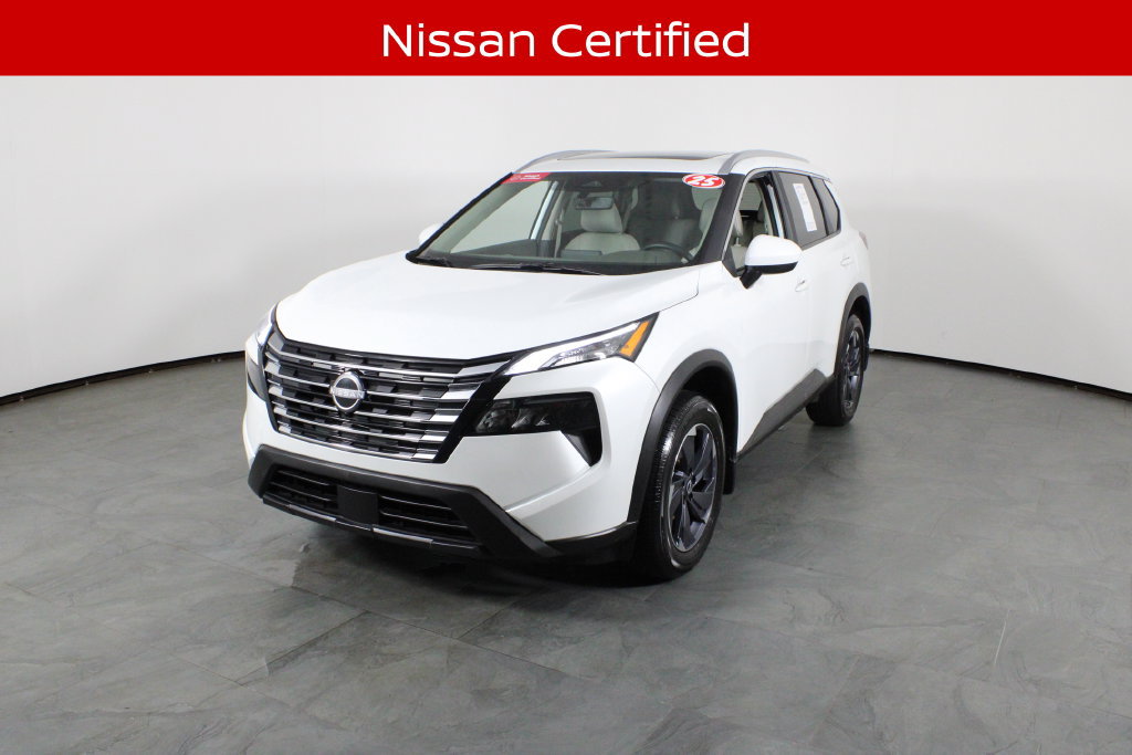 Certified 2025 Nissan Rogue SV w/ SV Premium Package FWD image 2