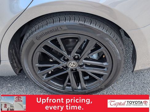Used 2026 Toyota Camry SE AWD/4WD image 9