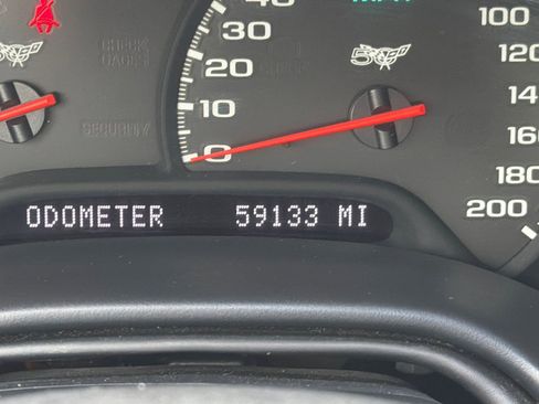 Used 2003 Chevrolet Corvette Convertible w/ Preferred Equipment Group1 image 20