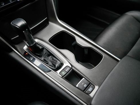 Used 2019 Honda Accord Sport image 29