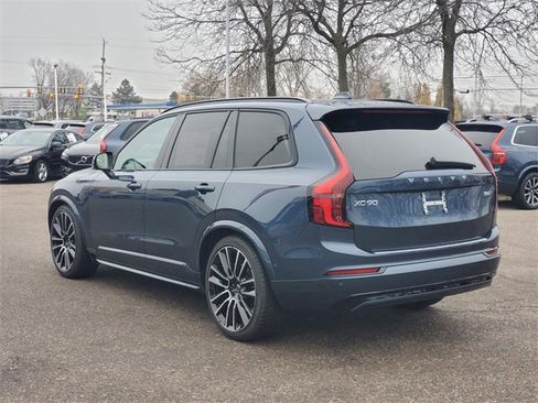New 2026 Volvo XC90 B6 Ultra w/ Lounge Package image 6