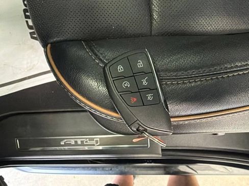 Used 2024 GMC Yukon XL AT4 AWD/4WD image 34