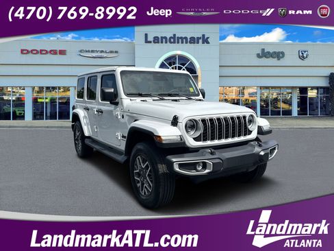 Used 2026 Jeep Wrangler Unlimited Sahara AWD/4WD image 1