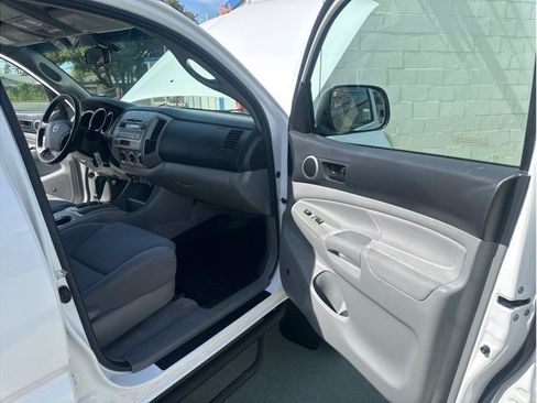 Used 2011 Toyota Tacoma 4x4 Double Cab w/ TRD Off-Road Pkg w/JBL Audio image 24