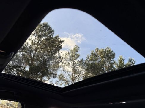 New 2026 BMW 330i 330i w/ M Sport Package image 22