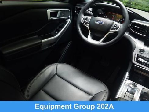 Used 2023 Ford Explorer XLT w/ Equipment Group 202A AWD/4WD image 2