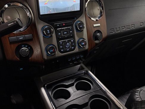 Used 2016 Ford F350 Lariat w/ Lariat Ultimate Package AWD/4WD image 13