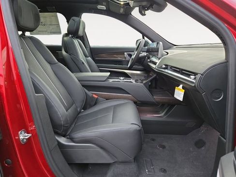 New 2026 Cadillac Vistiq Sport image 38