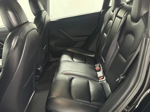 Used 2021 Tesla Model 3 Long Range AWD/4WD image 23