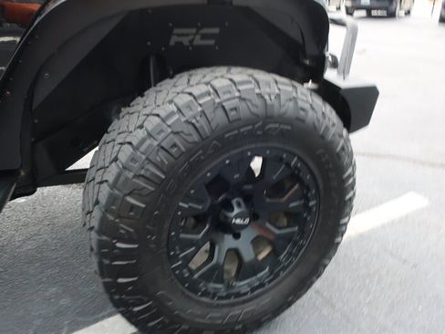 Used 2010 Jeep Wrangler Sport AWD/4WD image 16