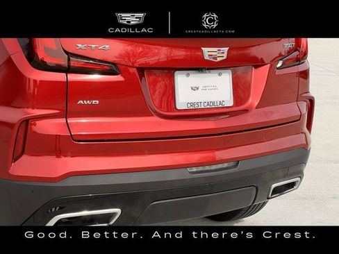 Used 2024 Cadillac XT4 Premium Luxury image 9