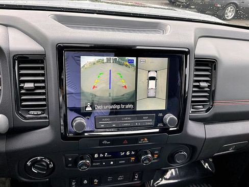 Used 2023 Nissan Frontier PRO-4X w/ Pro-4X Premium Package AWD/4WD image 18