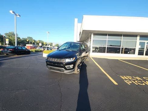 Certified 2019 Jeep Compass High Altitude AWD/4WD image 3