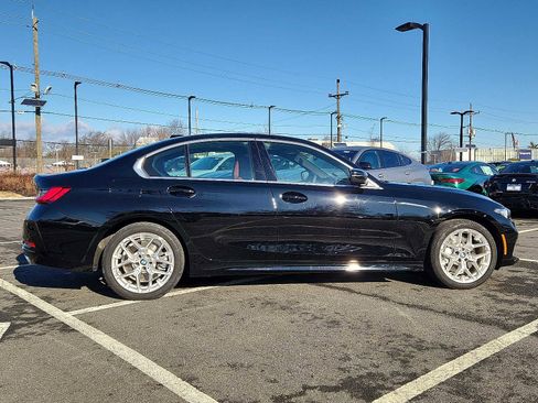 Used 2025 BMW 330i xDrive Sedan w/ Convenience Package image 7