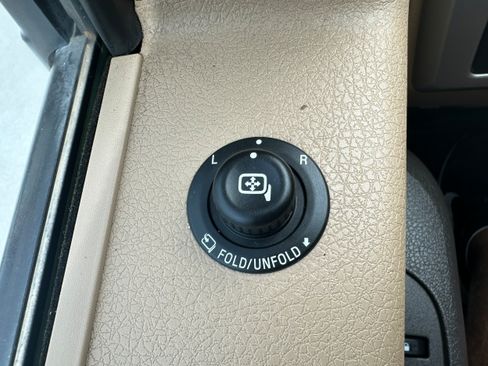 Used 2014 Ford F150 Lariat w/ Lariat Chrome Package AWD/4WD image 26