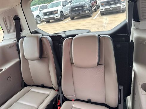 Used 2016 Ford Transit Connect Titanium FWD image 4